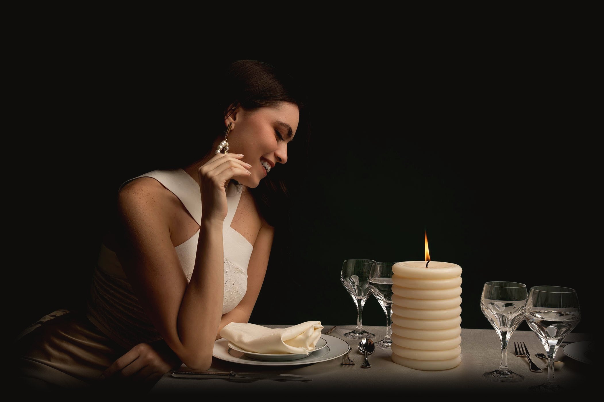 A Yvette evening, set for guests